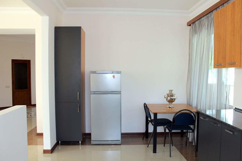 דיליג'אן Family & Friends Guest House מראה חיצוני תמונה
