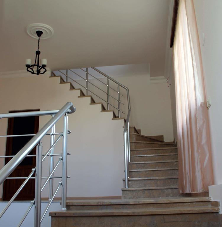דיליג'אן Family & Friends Guest House מראה חיצוני תמונה